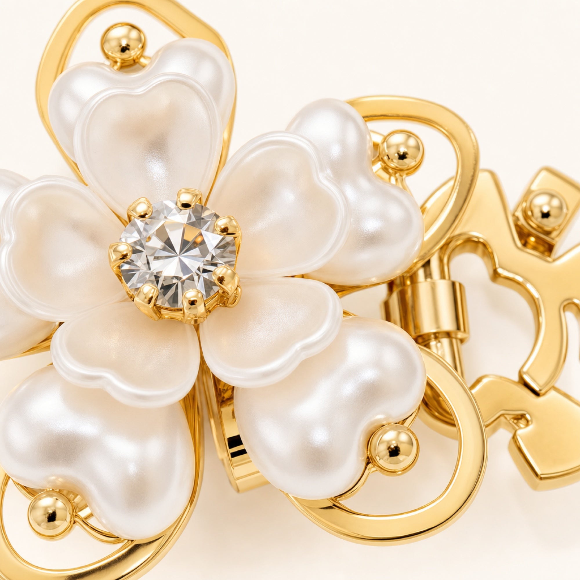 Pearl Bloom Button Cover in Pearl Gold, macro product detail