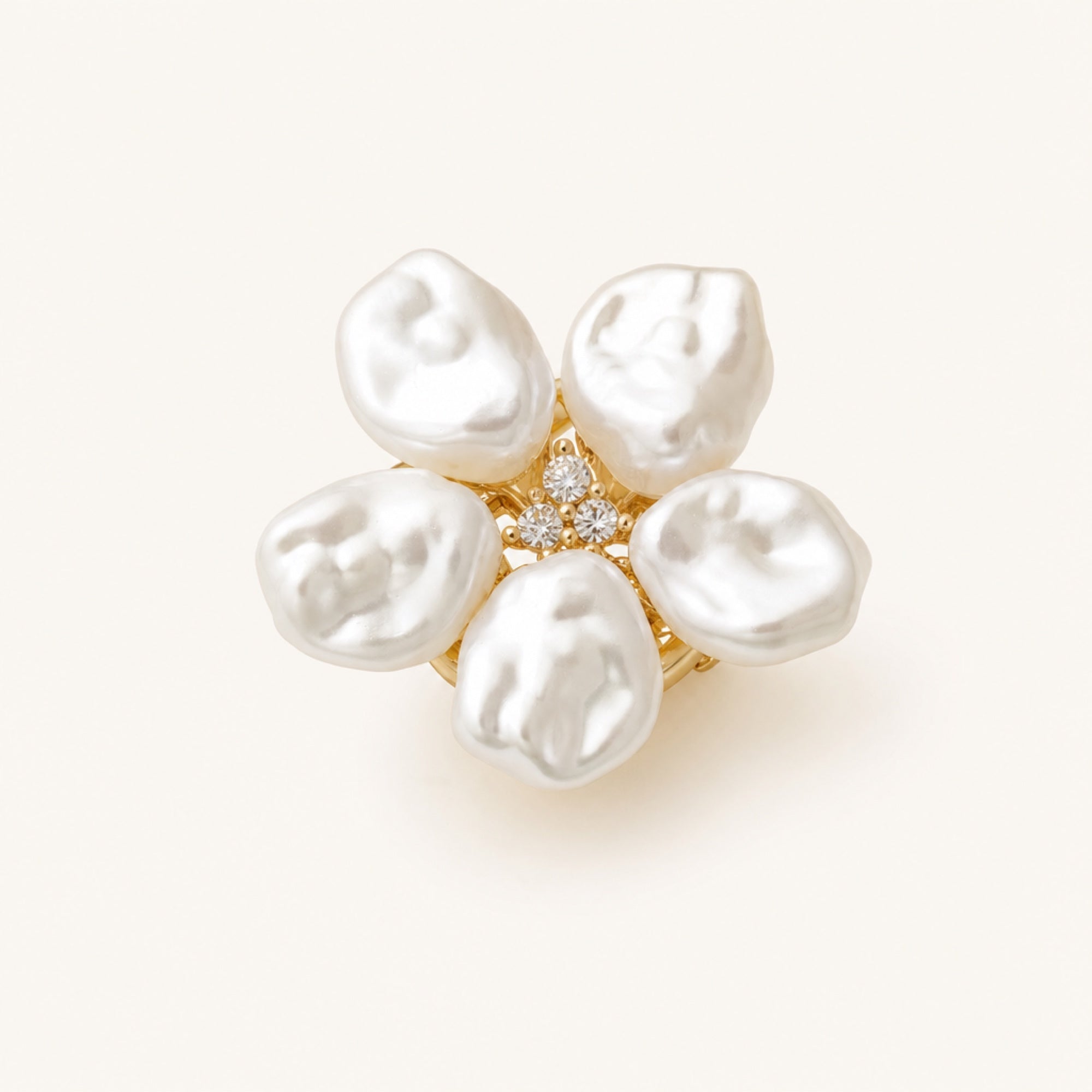 Pearl Garden Button Covers in Baroque Pearl, studio product view