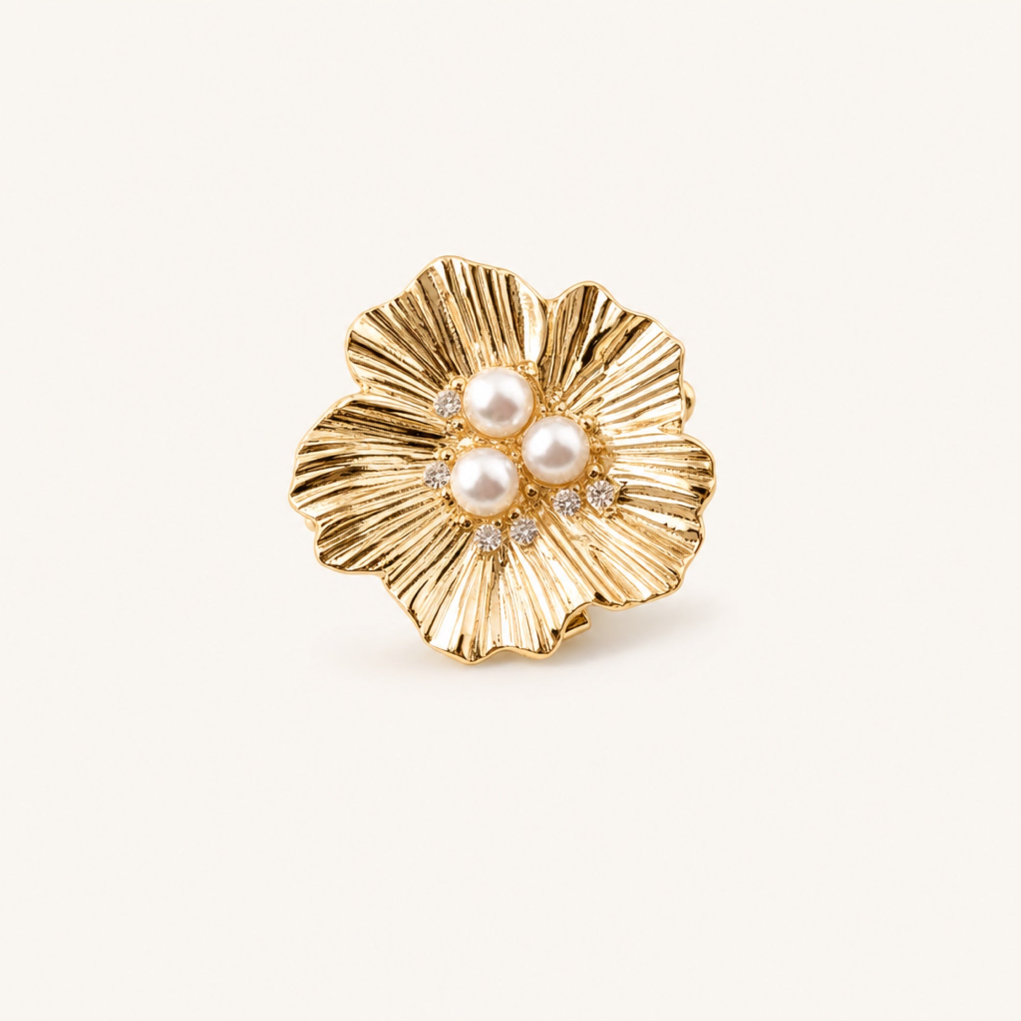 Pearl Garden Button Covers in Golden Leaf Pearl, studio product view